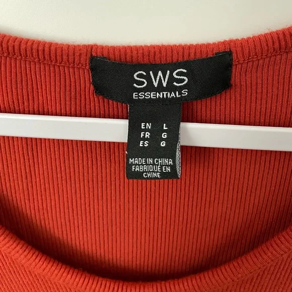 SWS Essentials Rust Orange Button Tank Top - Picture 2 of 5